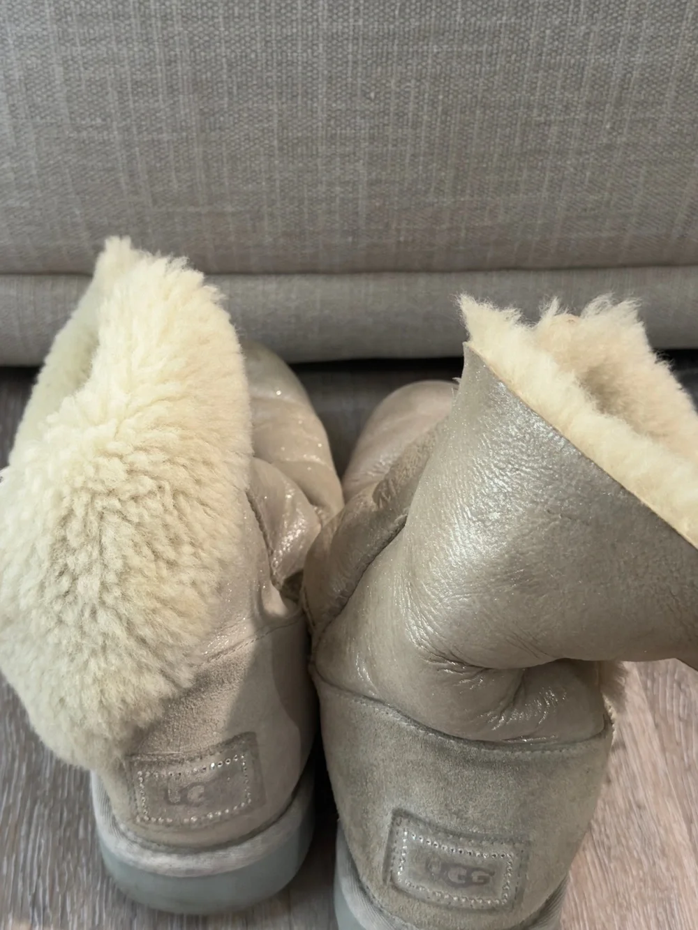 UGG Australia Classic Sheepskin Boots Women’s Size 8 Fair Condition Authentic
